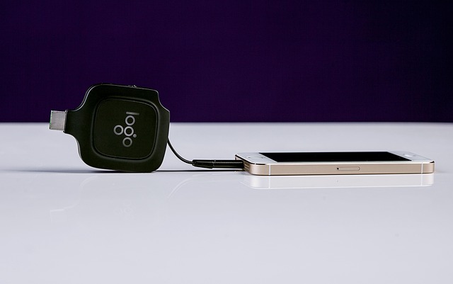 smart home cloud technology illustration with connected devices and energy grid